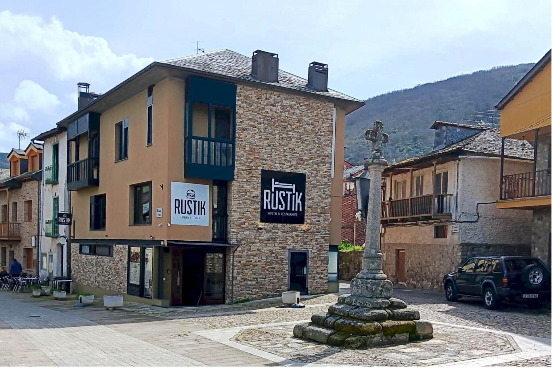 Rustik Hostal Rural Hotel Molinaseca Exterior photo